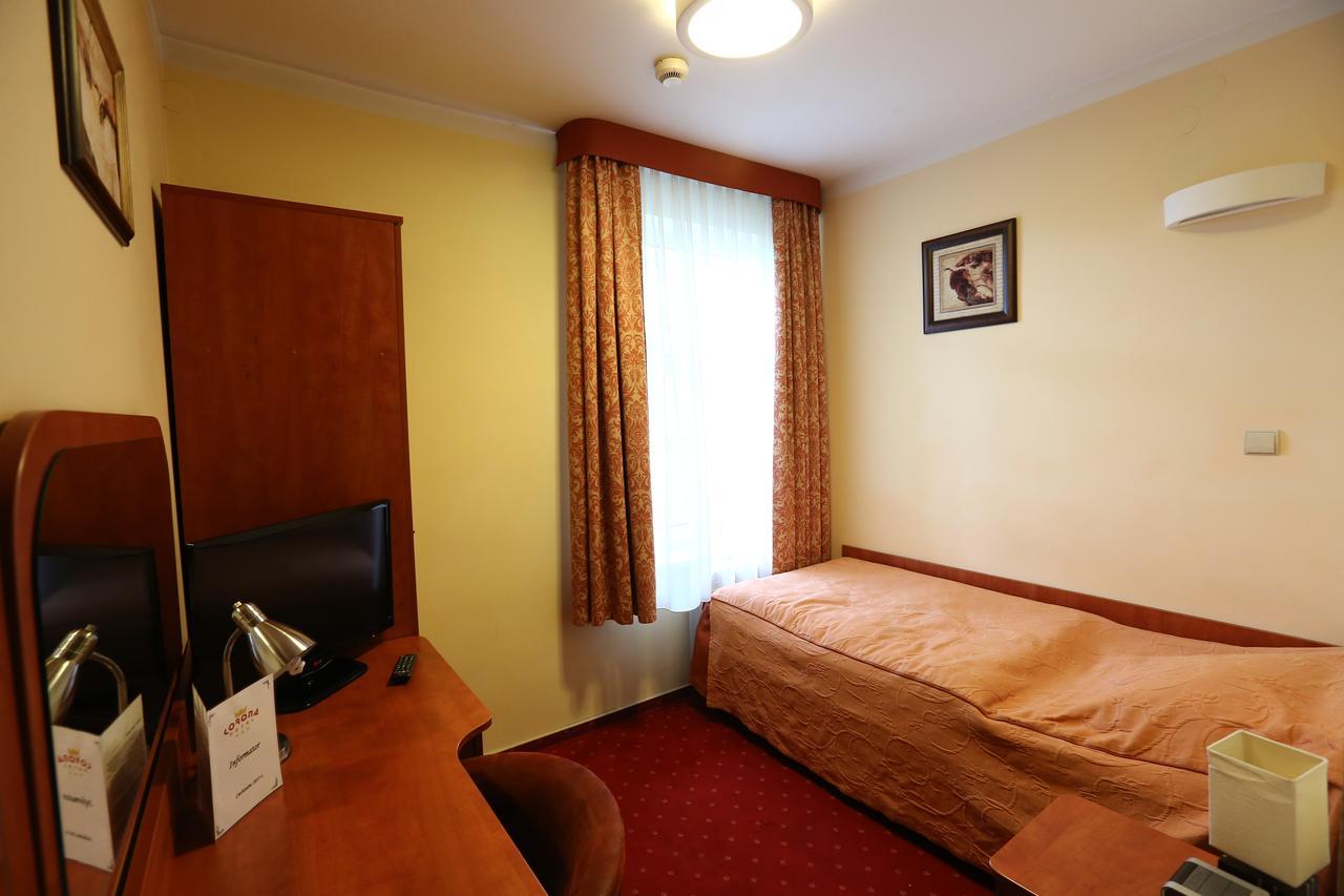 Hotel Korona Цеханув Номер фото